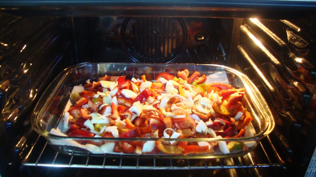 Peperoni met zand en jonge kaas