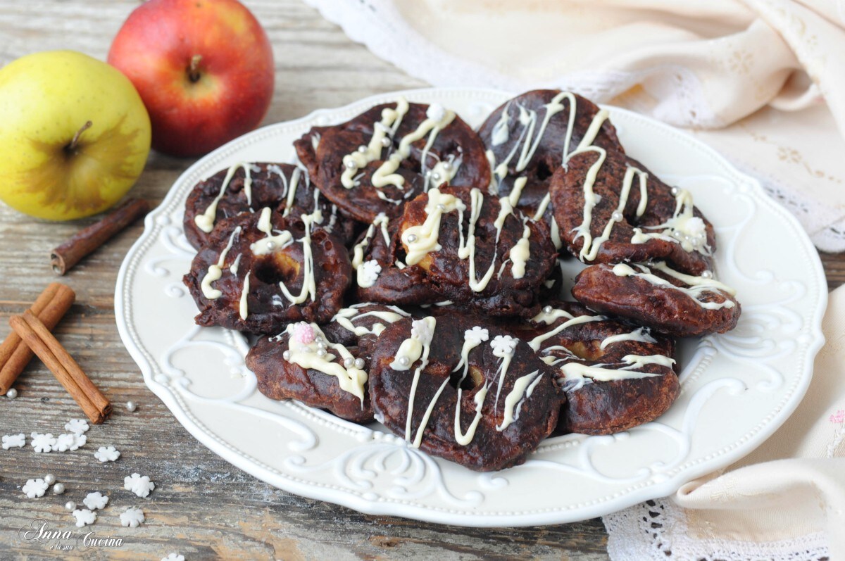 Appelschijfjes met cacao- en chocoladedeeg