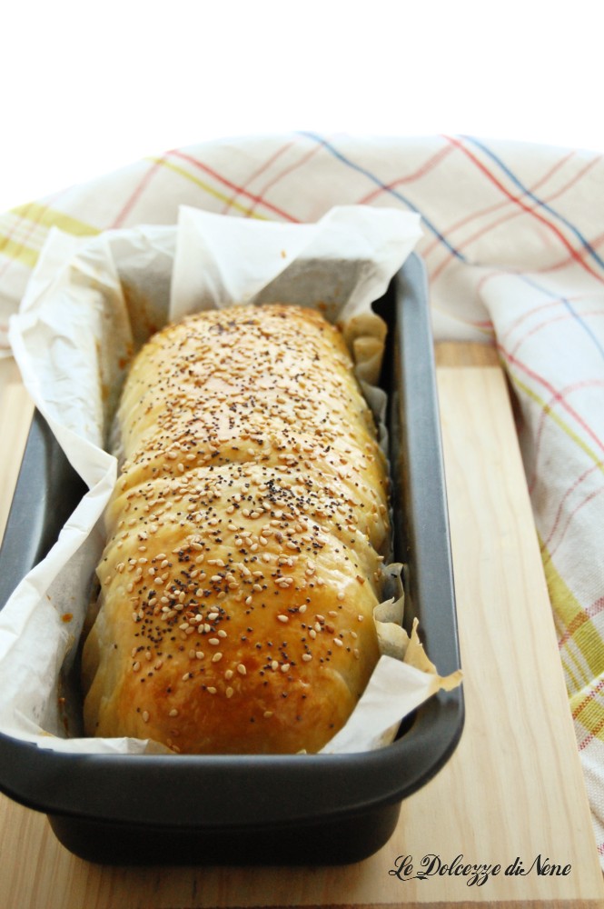 gehaktbrood met spek in bladerdeegkorst