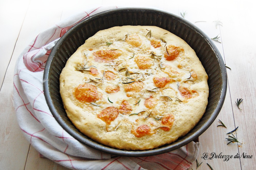 SNELLE FOCACCIA MET TALEGGIO