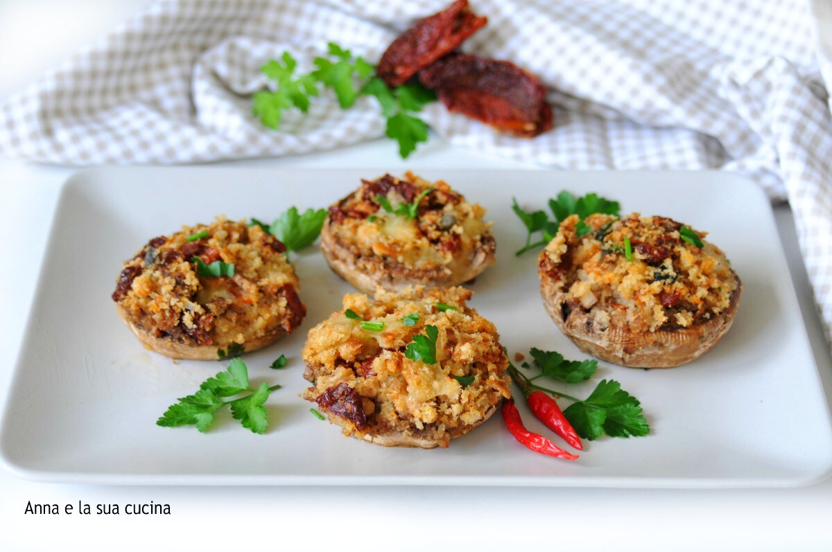 Gevulde champignons met zongedroogde tomaten