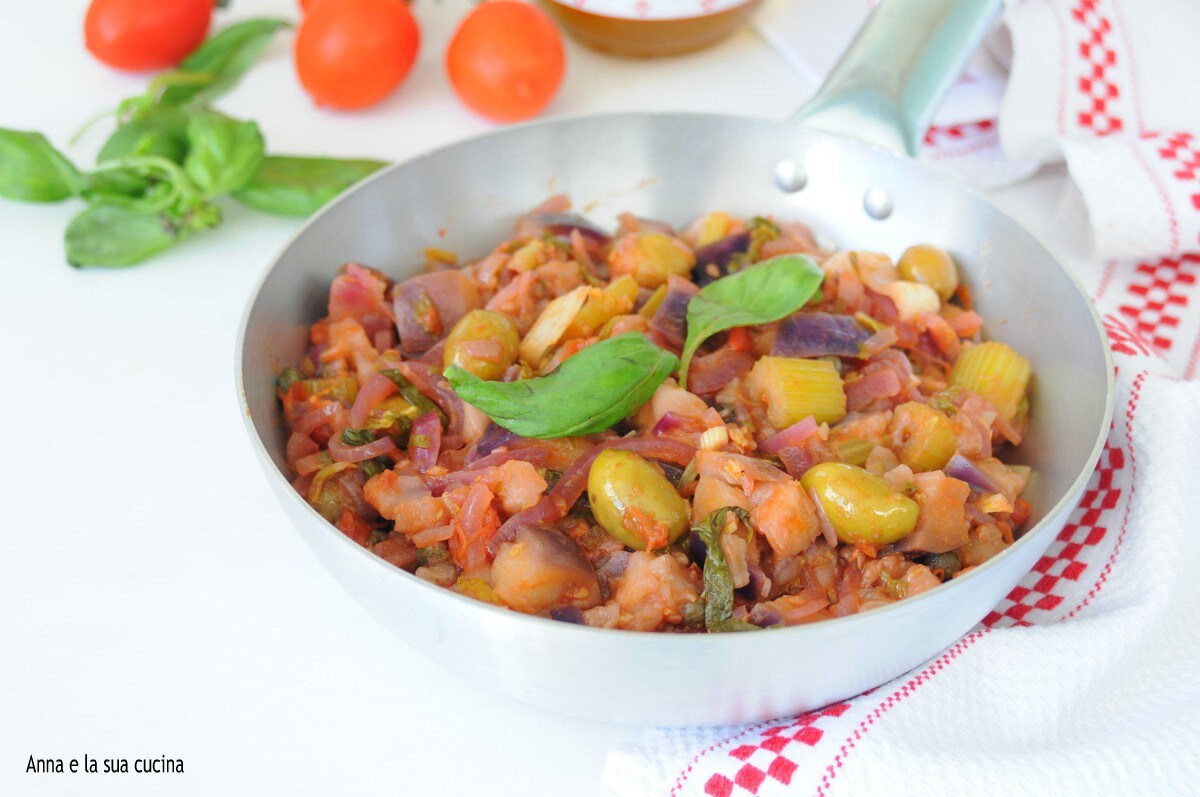 Lichte caponata met gestoofde aubergines