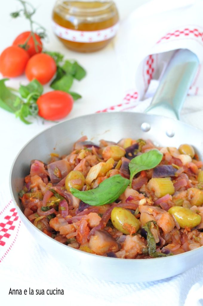 Lichte caponata met gestoofde aubergines