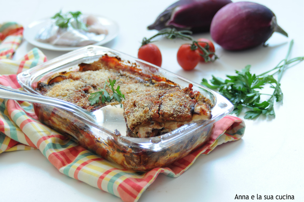Parmigiana van zwaardvis en aubergines