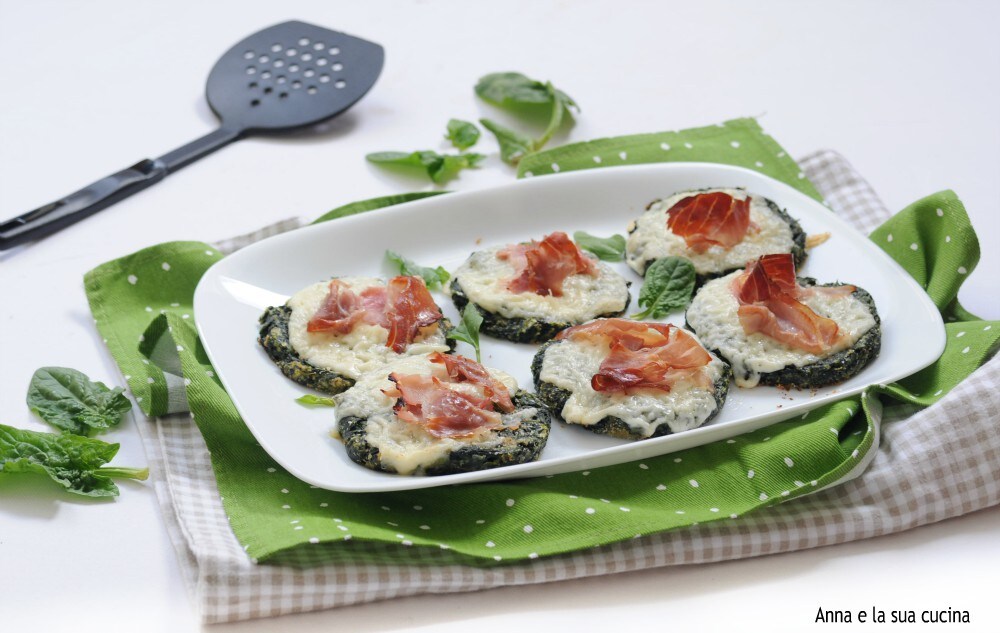 Medaglions van spinazie en speck