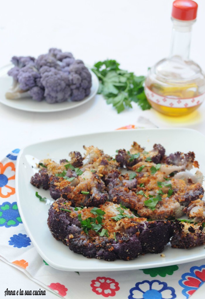 Geroosterde paarse bloemkool gratin