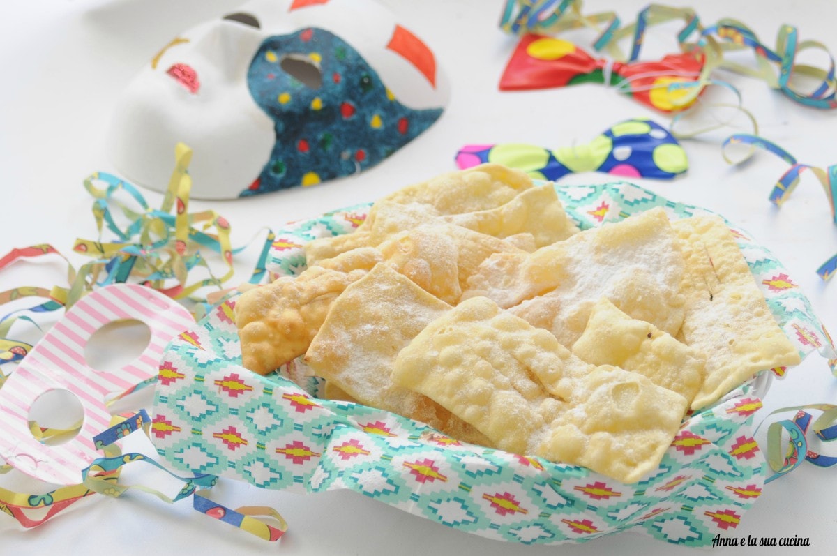 Chiacchiere met room en limoncello