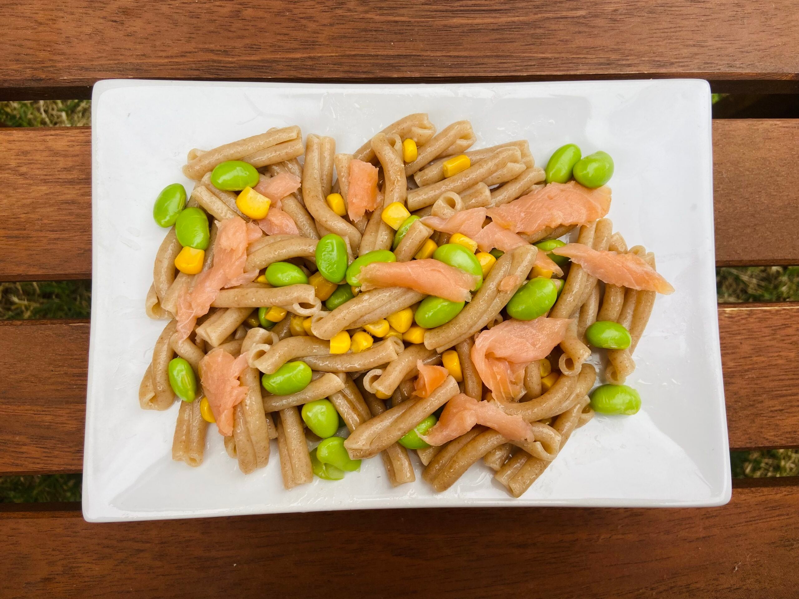 Casarecce van spelt met zalm