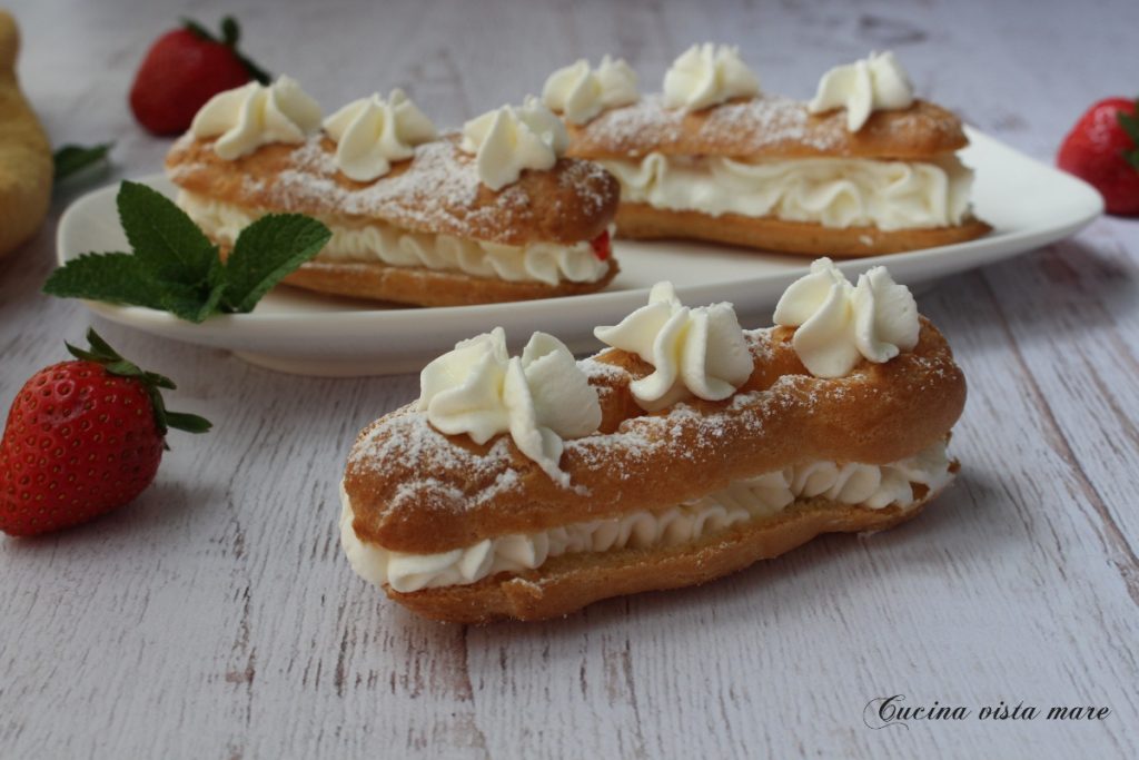 Eclair slagroom en aardbeien Cucina vista mare