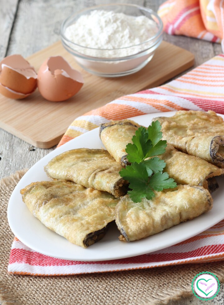 Recept Gebakken aubergines met eieren en bloem