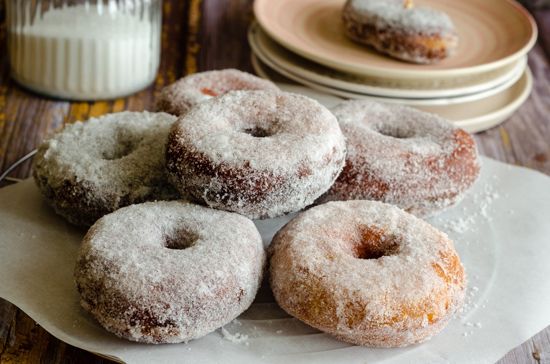 Zachte en heerlijke gefrituurde donuts zonder aardappelen