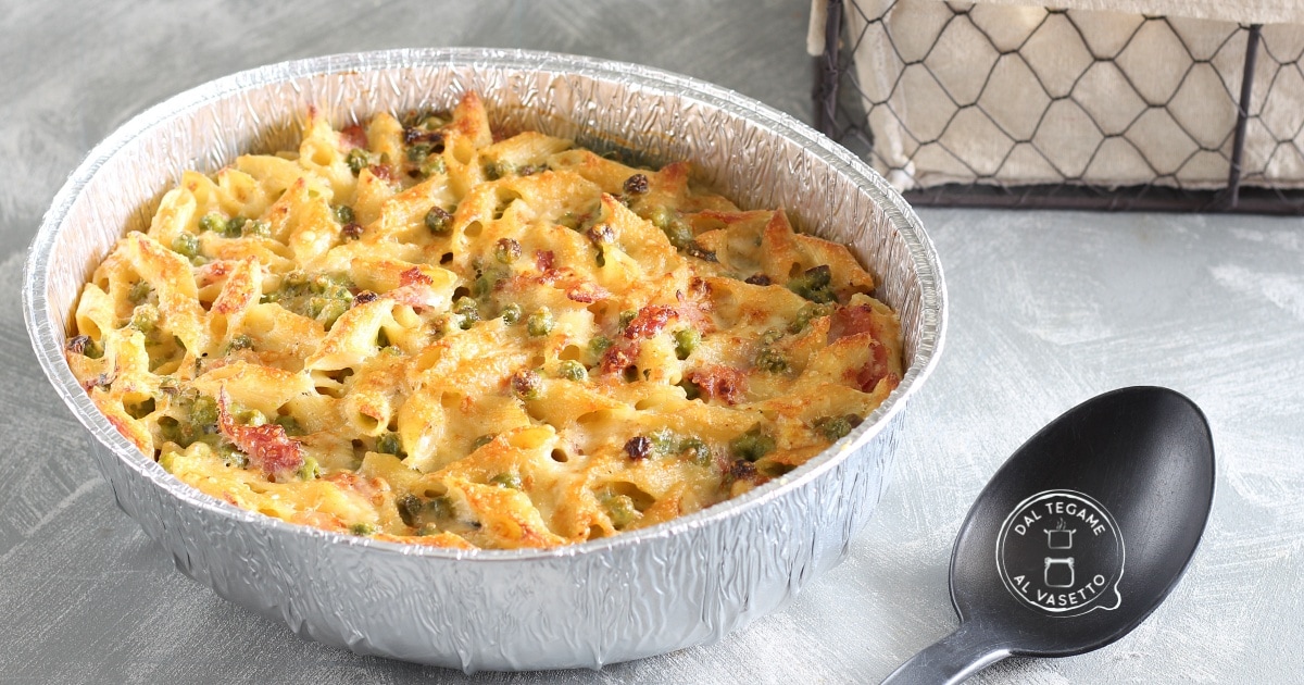 Gegratineerde pasta in de magnetron