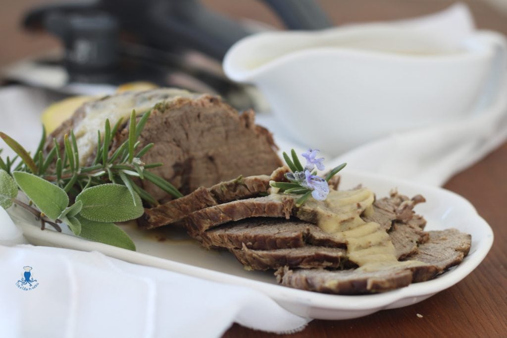 Geroosterd vlees met appelmoes in de snelkookpan1