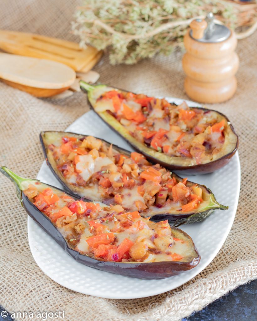 Gevulde Aubergines met Tomaten en Kaas