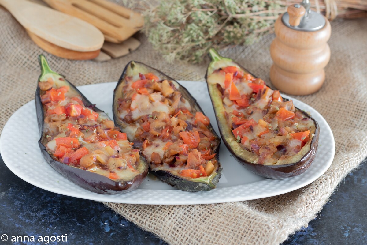Gevulde Aubergines met Tomaten en Kaas