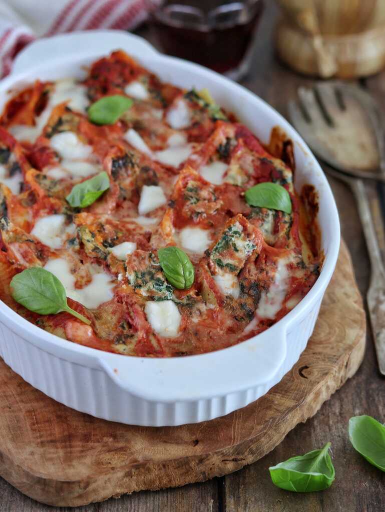 Gevulde conchiglioni met ricotta en spinazie uit de oven