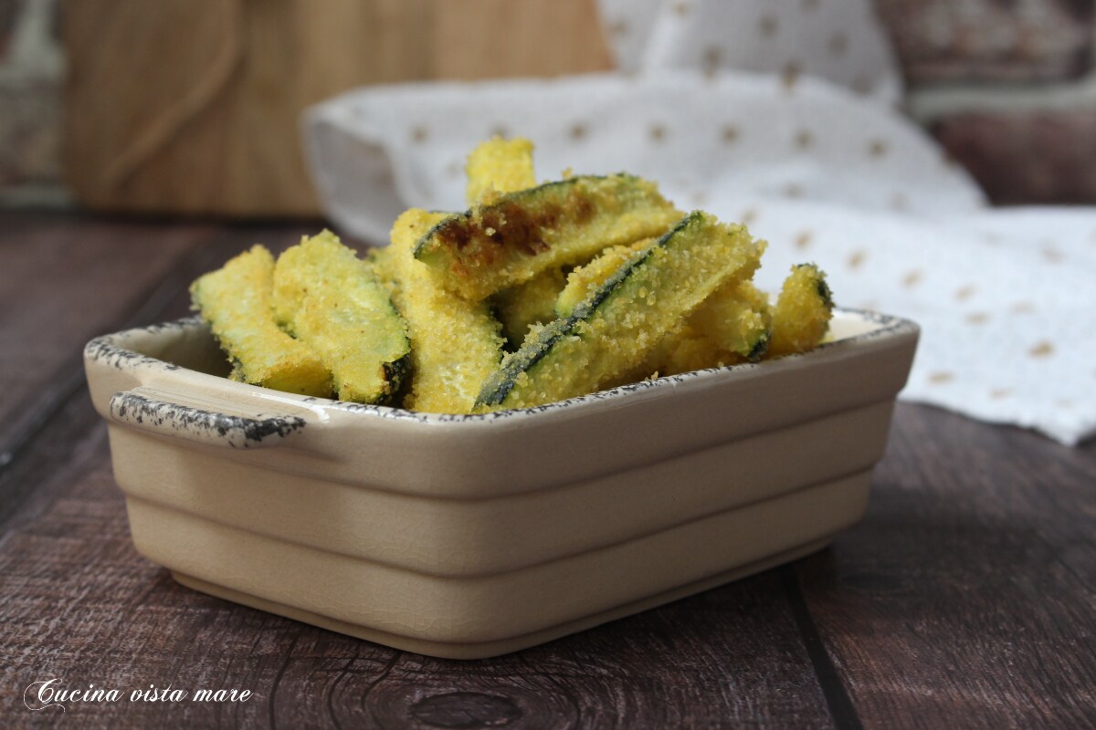 Glutenvrije gepaneerde courgettes