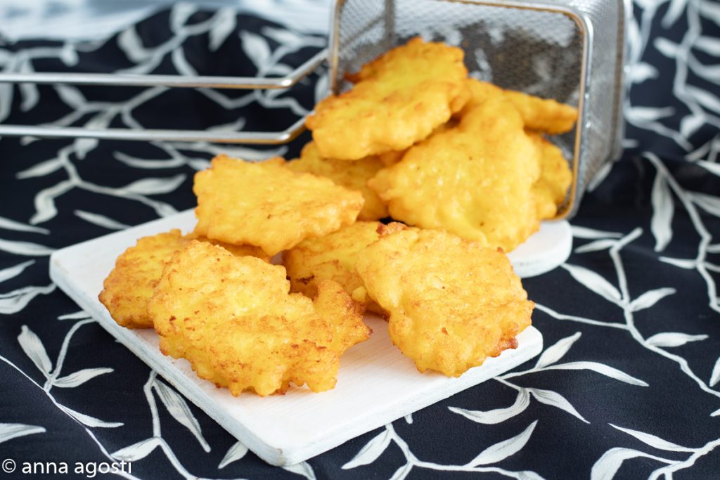 Hartige beignets met rijst, pompoen en stracchino