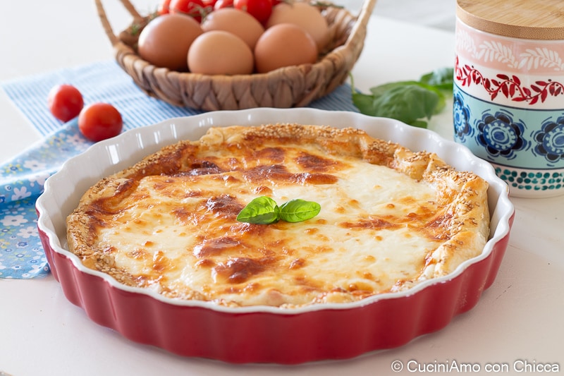 Hartige taart met ham en stracchino