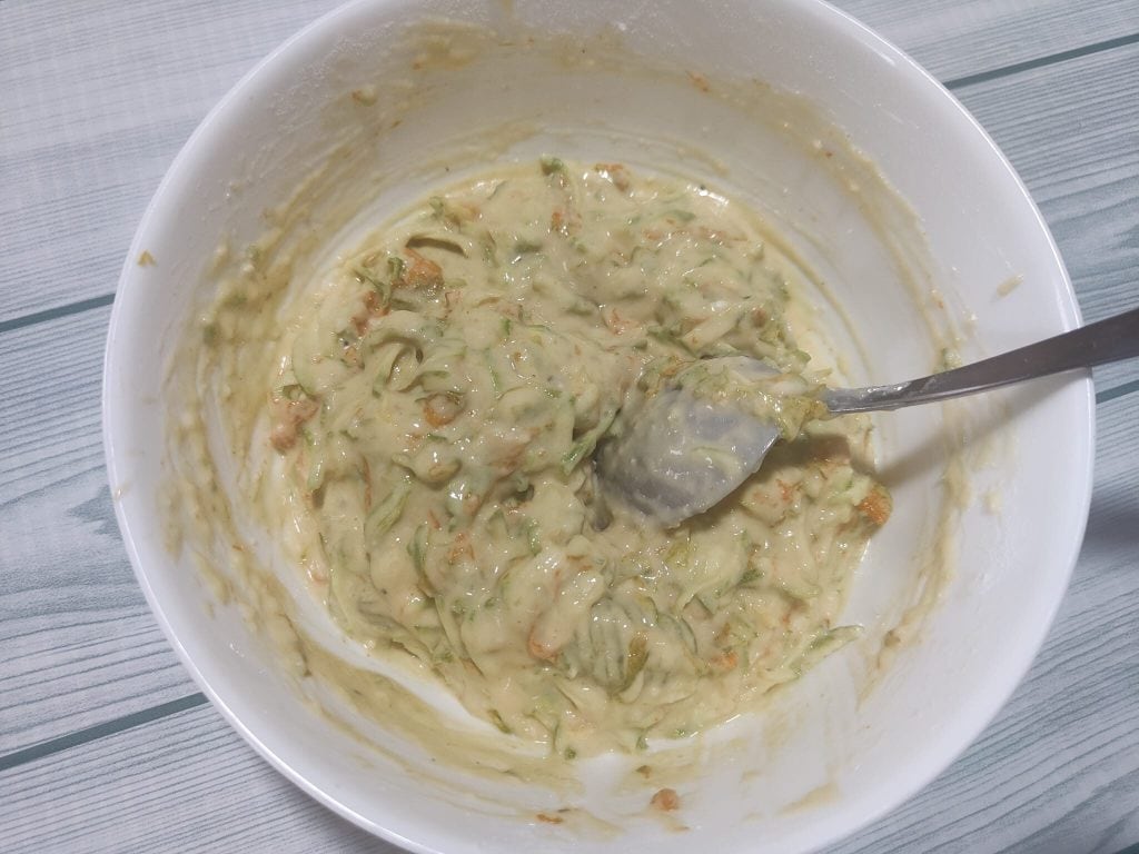 Courgette- en pompoenbloem beignets