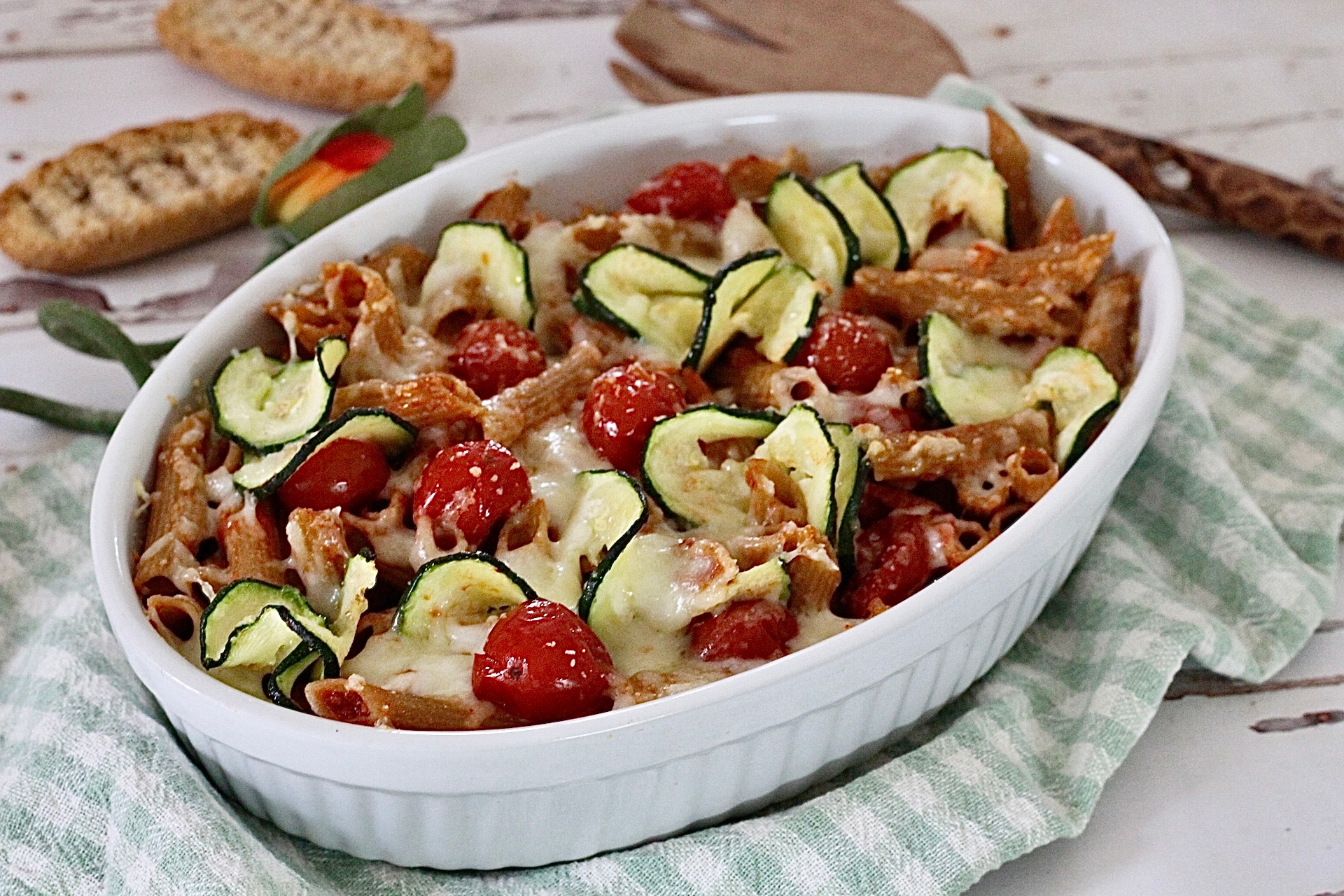 Biologische volkoren penne uit de oven