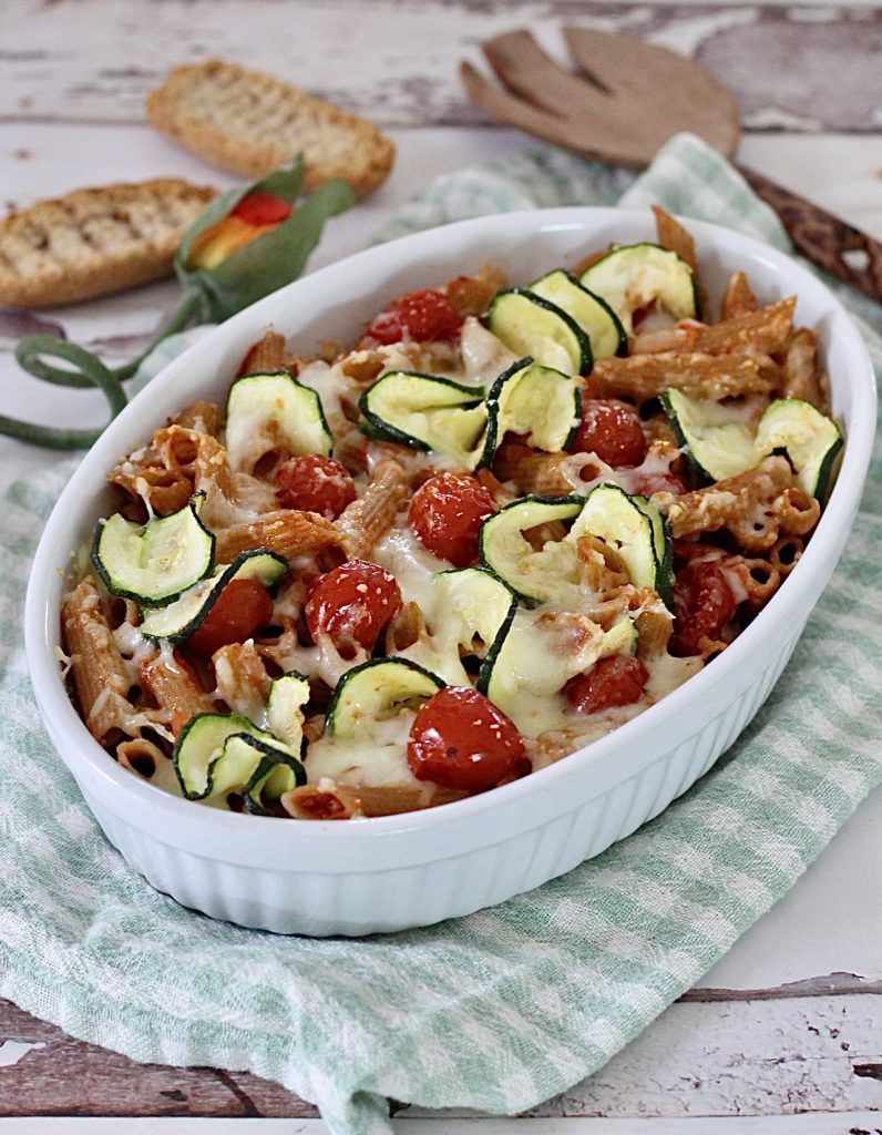 Gegratineerde volkoren penne uit de oven