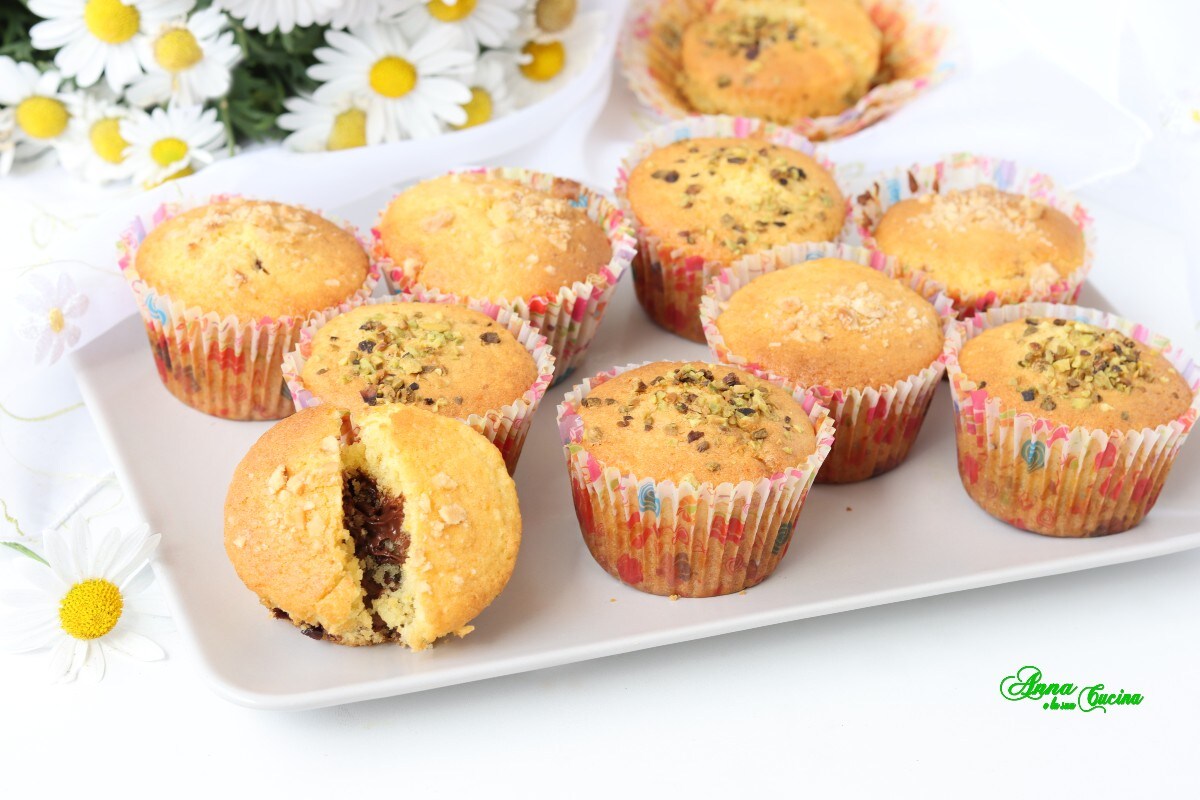 Muffins met hazelnoot- en pistacheroom