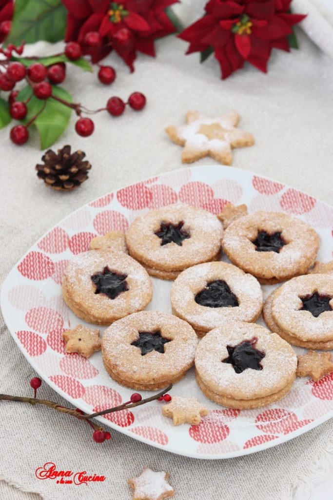 Linzerkoekjes met bosbessenjam