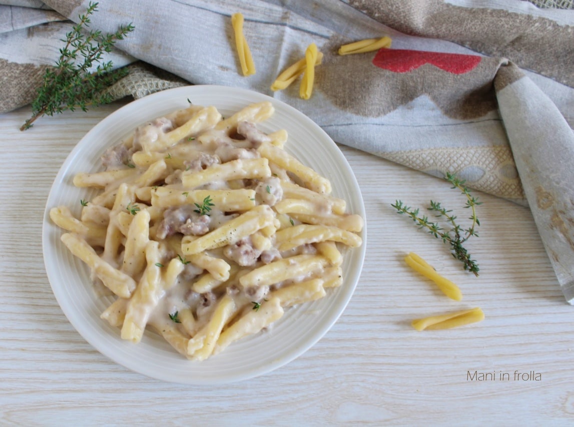 Pasta met Worst en Bechamelsaus