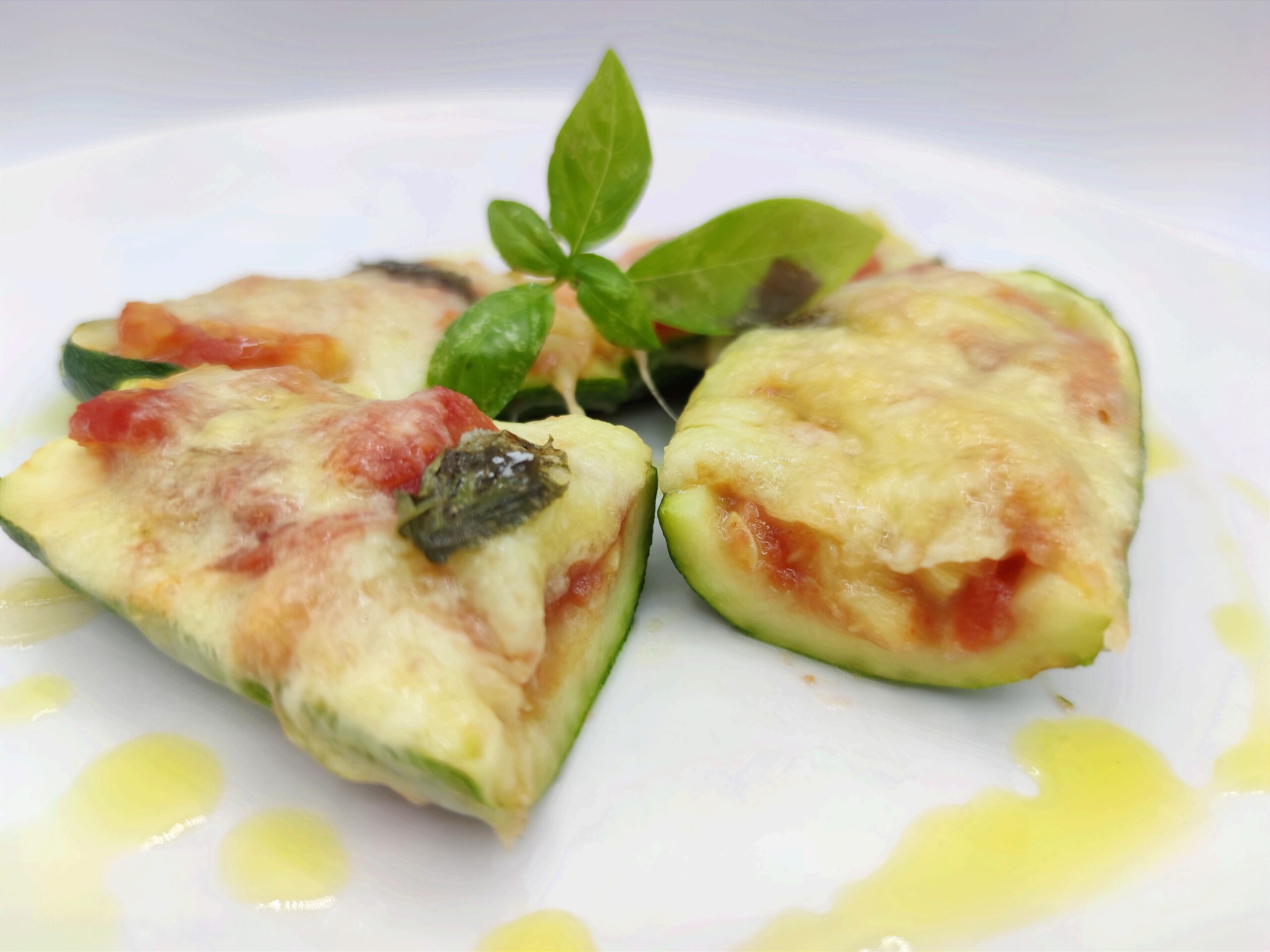 Courgettes op caprese wijze