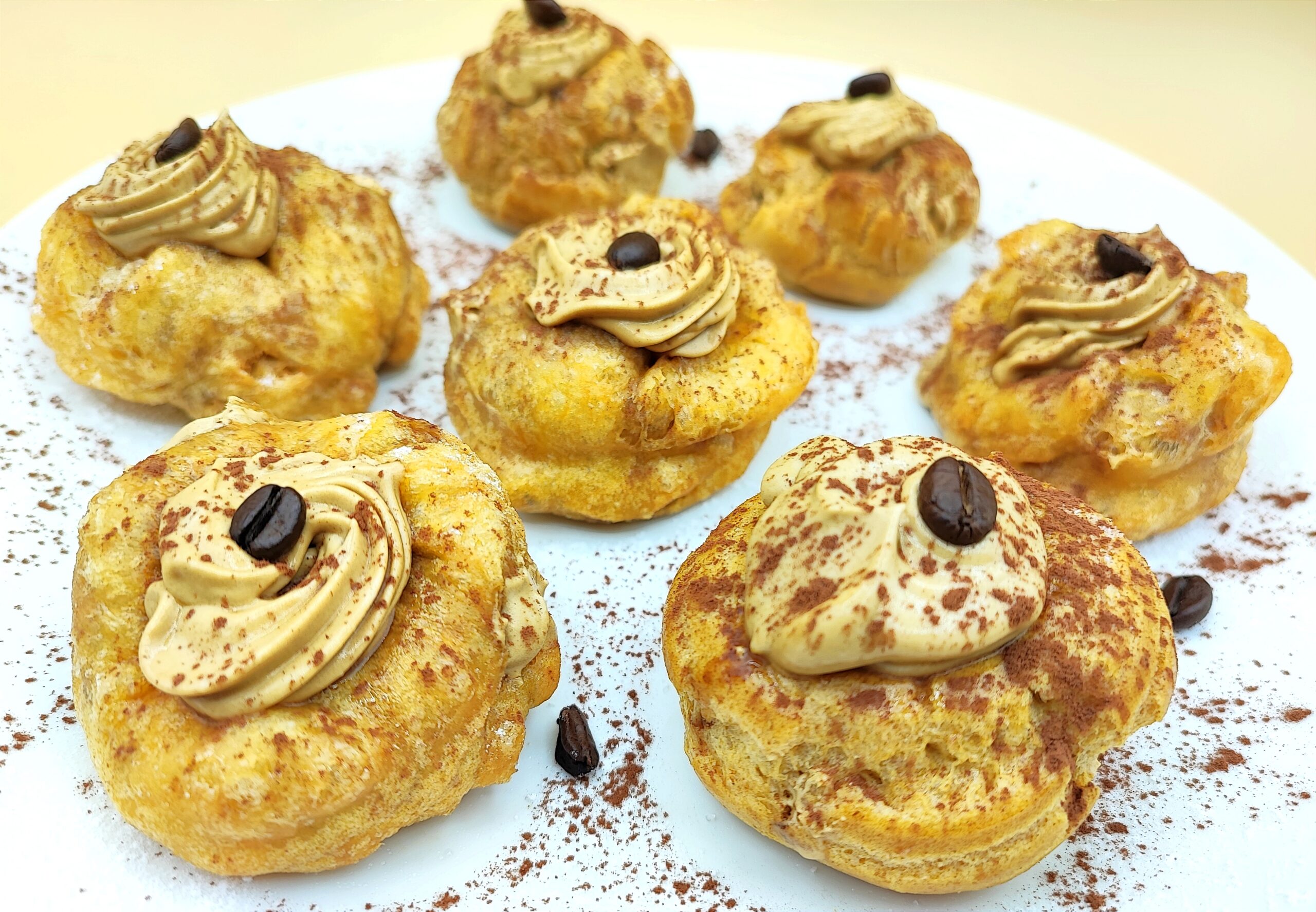 Zeppole met koffie (zeppole van Sint Jozef)