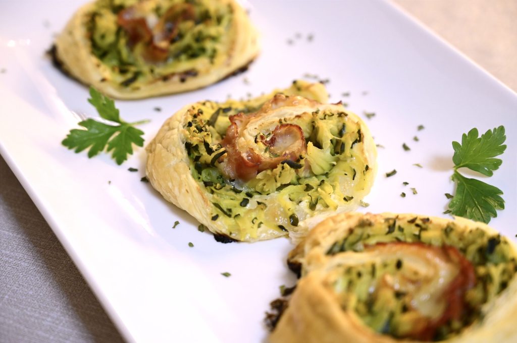 Zucchini en ham rolletjes