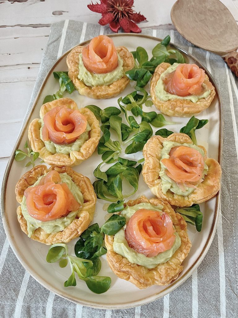 Rozenmandjes met zalm