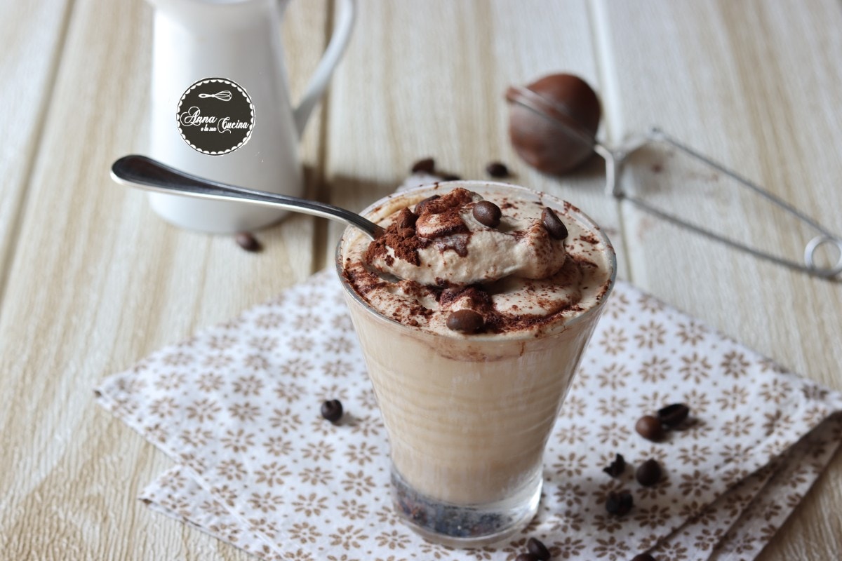 KOUDE KOFFIEROOM MET SLAGROOM