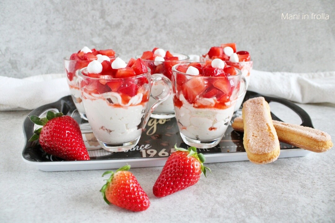 Cupjes met Mascarpone, Savoiardi en Aardbeien