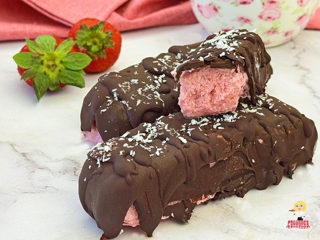AARDBEIENREPEN MET YOGHURT EN KOKOS TYPE BOUNTY