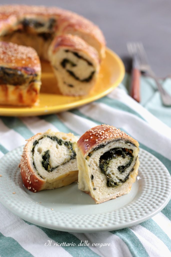 Briochebrood met spinazie