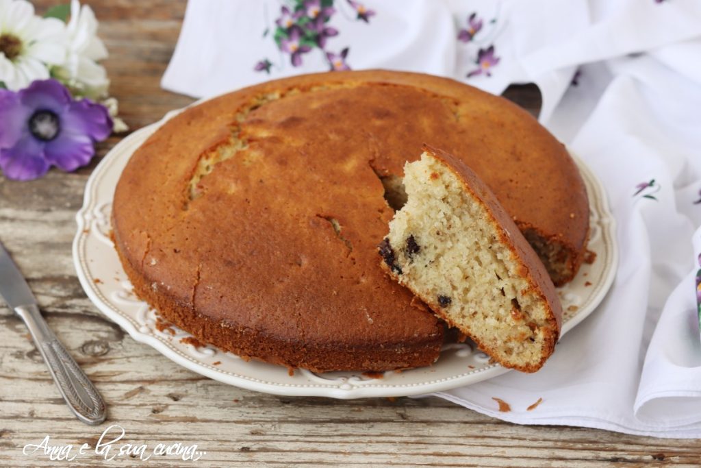 Zachte cake met bananen en chocolade