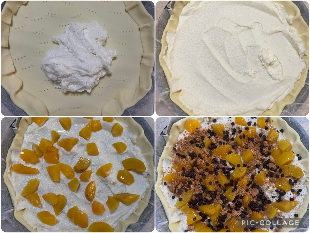 Bladerdeegtaart met perziken en amaretti