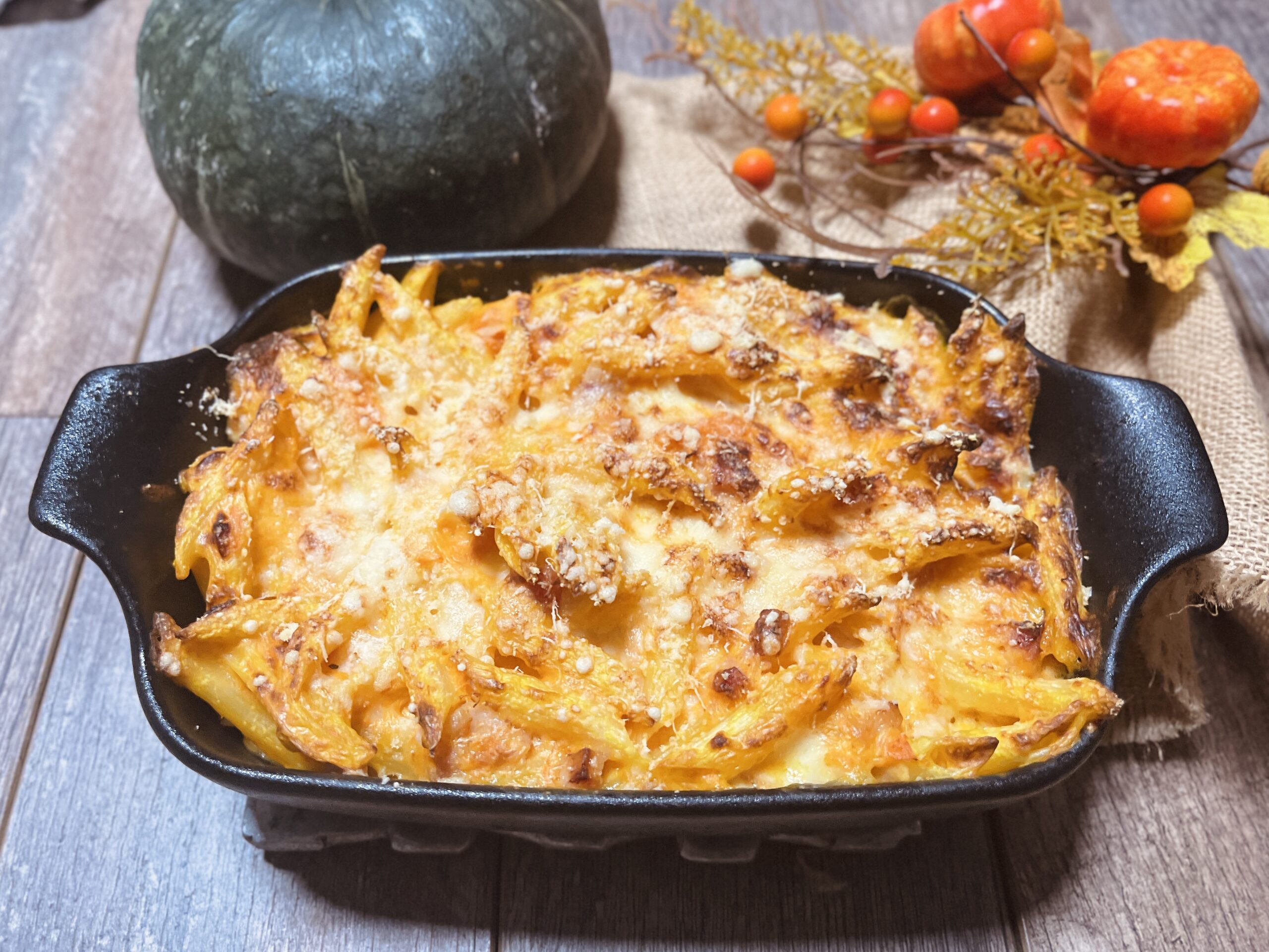 Ovenschotel met pompoencrème en zoete spek