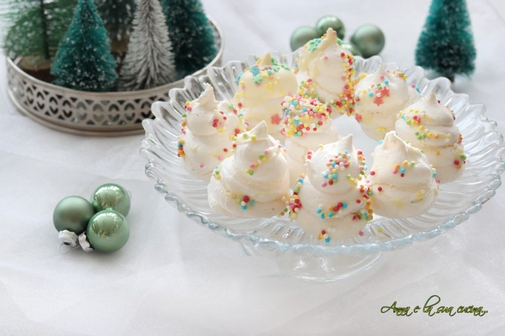 Kerstboomschuimpjes van meringue