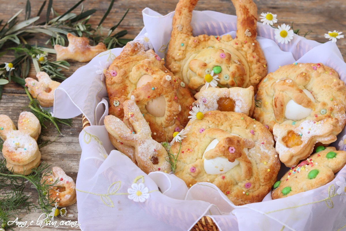 Cudduraci Calabrese paaszoetigheden met vermouth