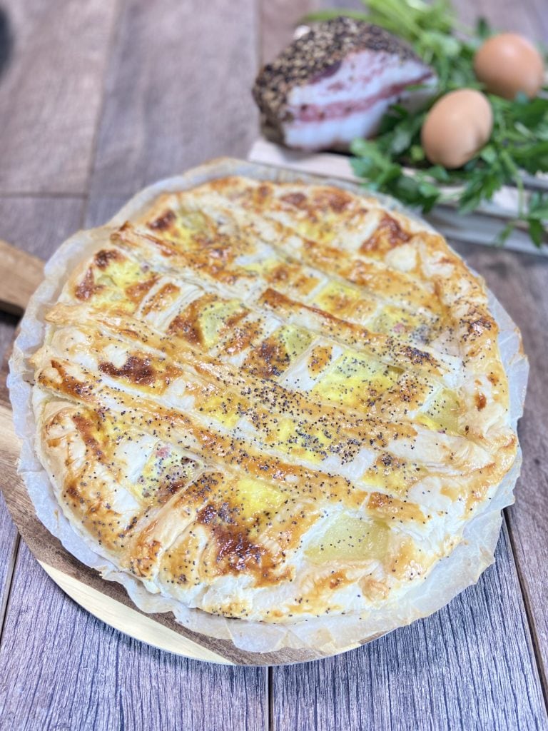 Hartige taart met carbonara