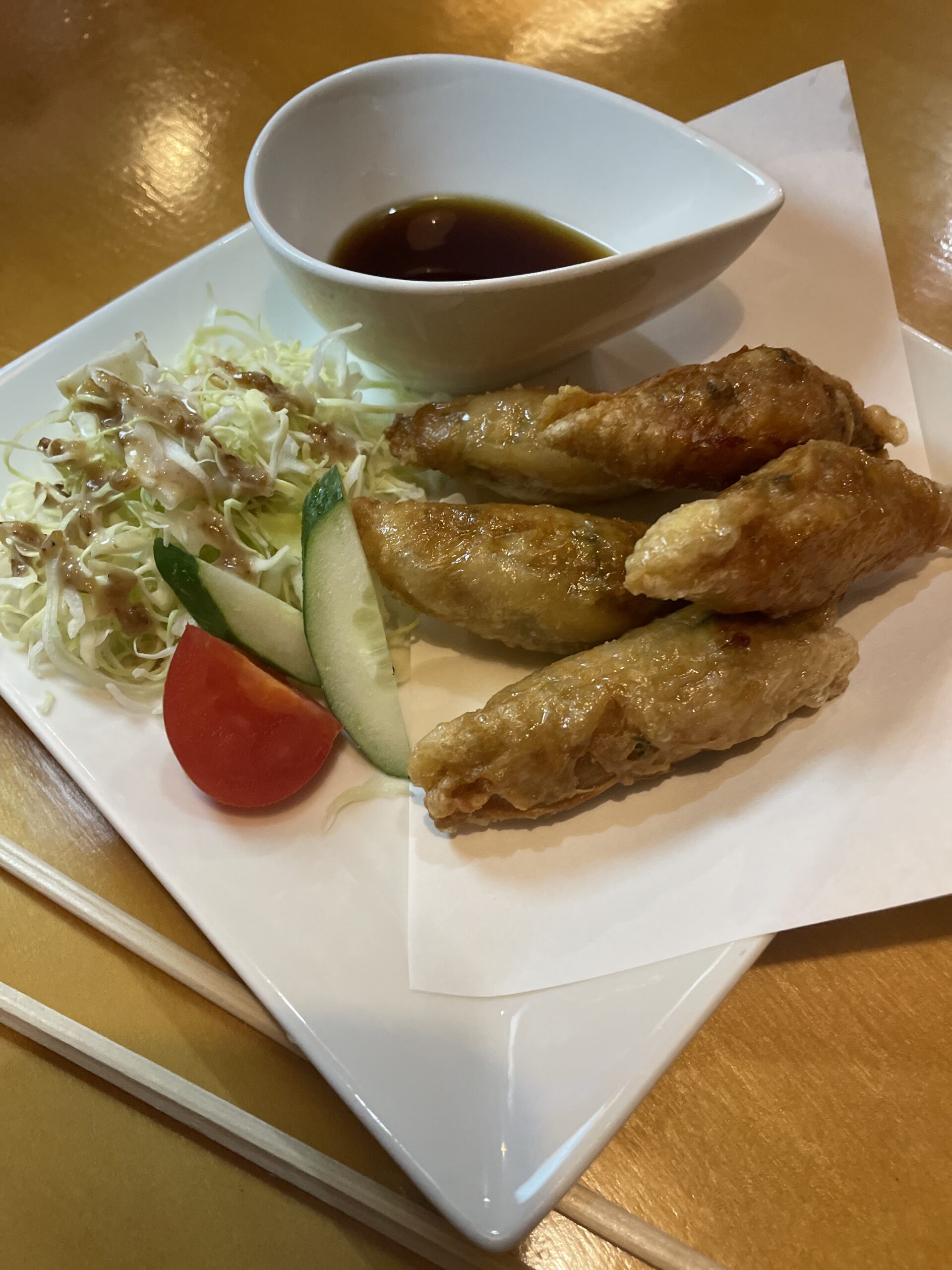 Toriwaka, gyoza met kippenhuid