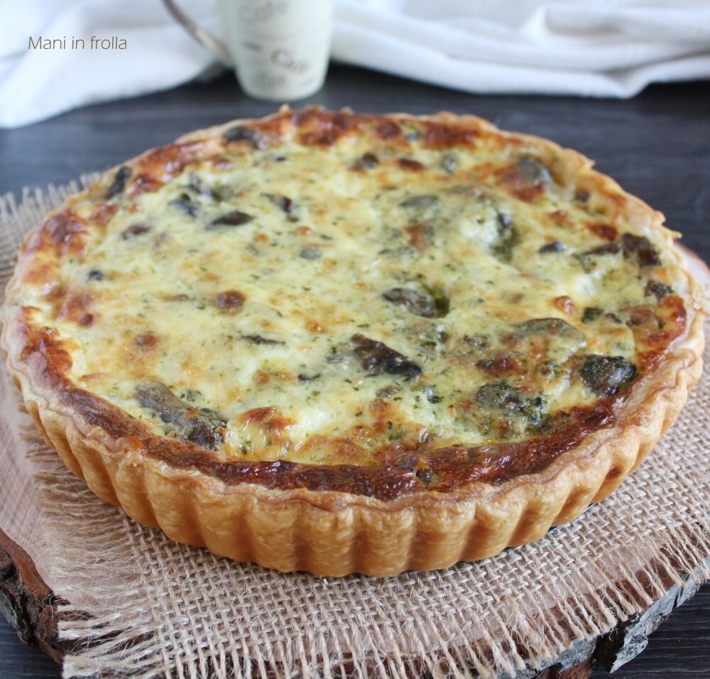 Hartige taart met champignons