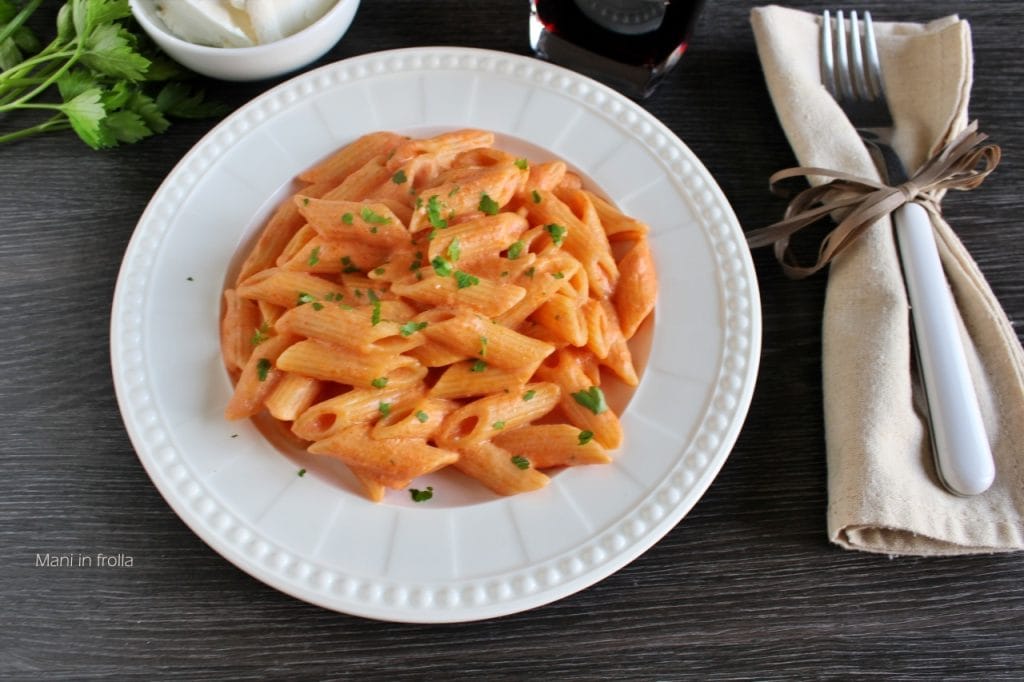Pasta met Tomatenpassata en Philadelphia