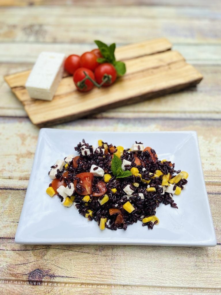 zwarte rijstsalade