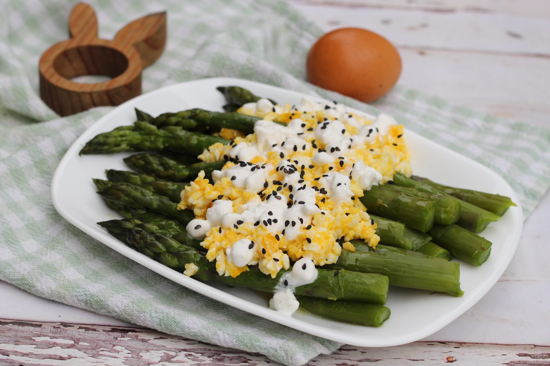 Lentegroene asperges, in een paar minuten bereid en geniet ervan op een gezonde manier.