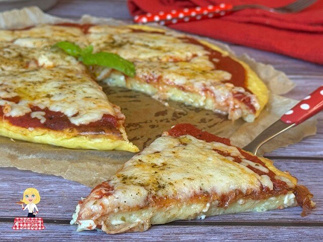 PIZZA MET COTTAGE CHEESE