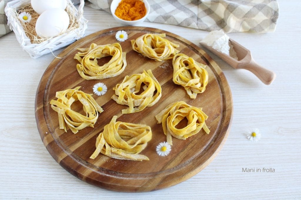 Tagliatelle met kurkuma